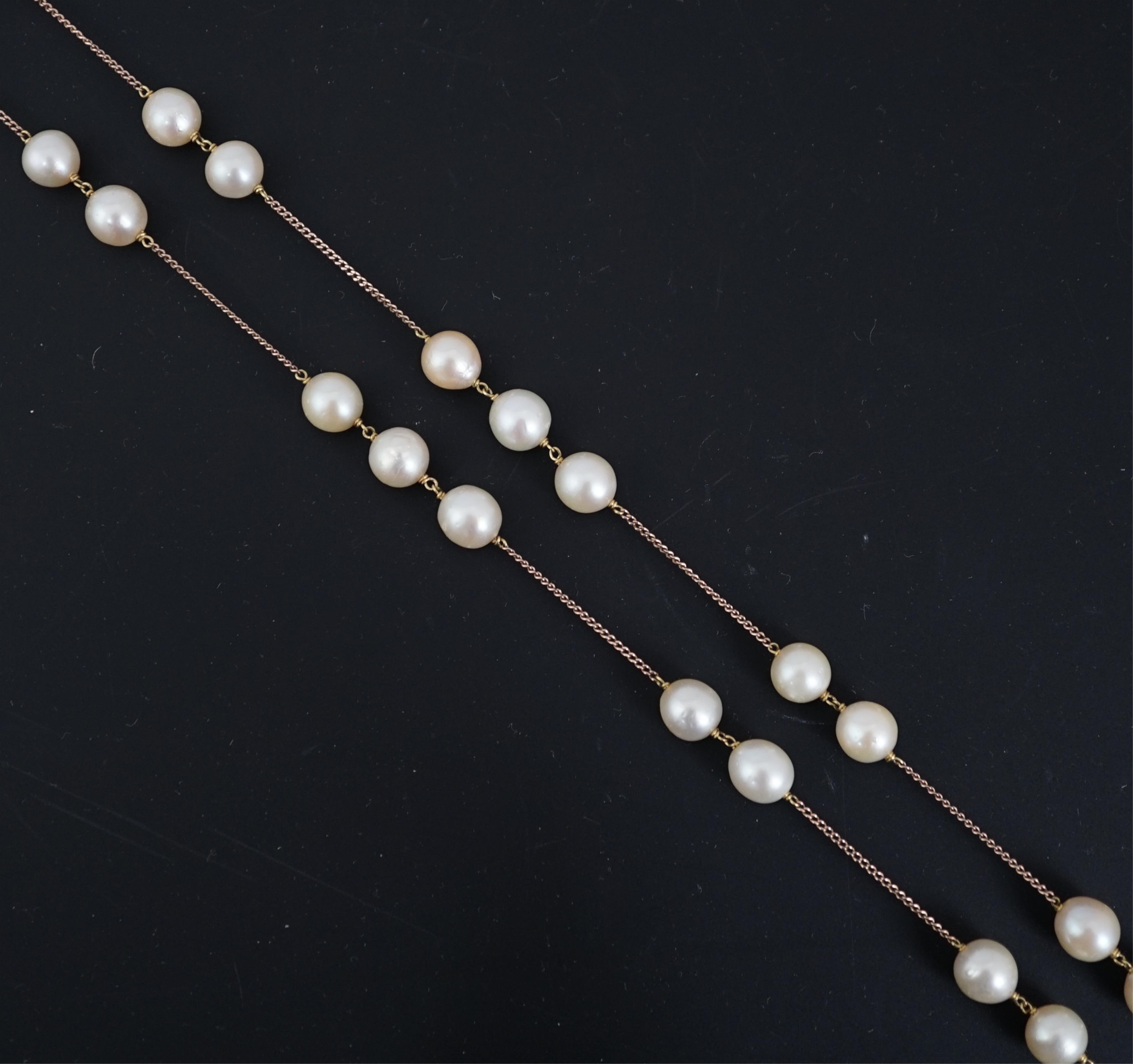 A modern Italian single strand cultured pearl and chain link necklace, with 10kt clasp